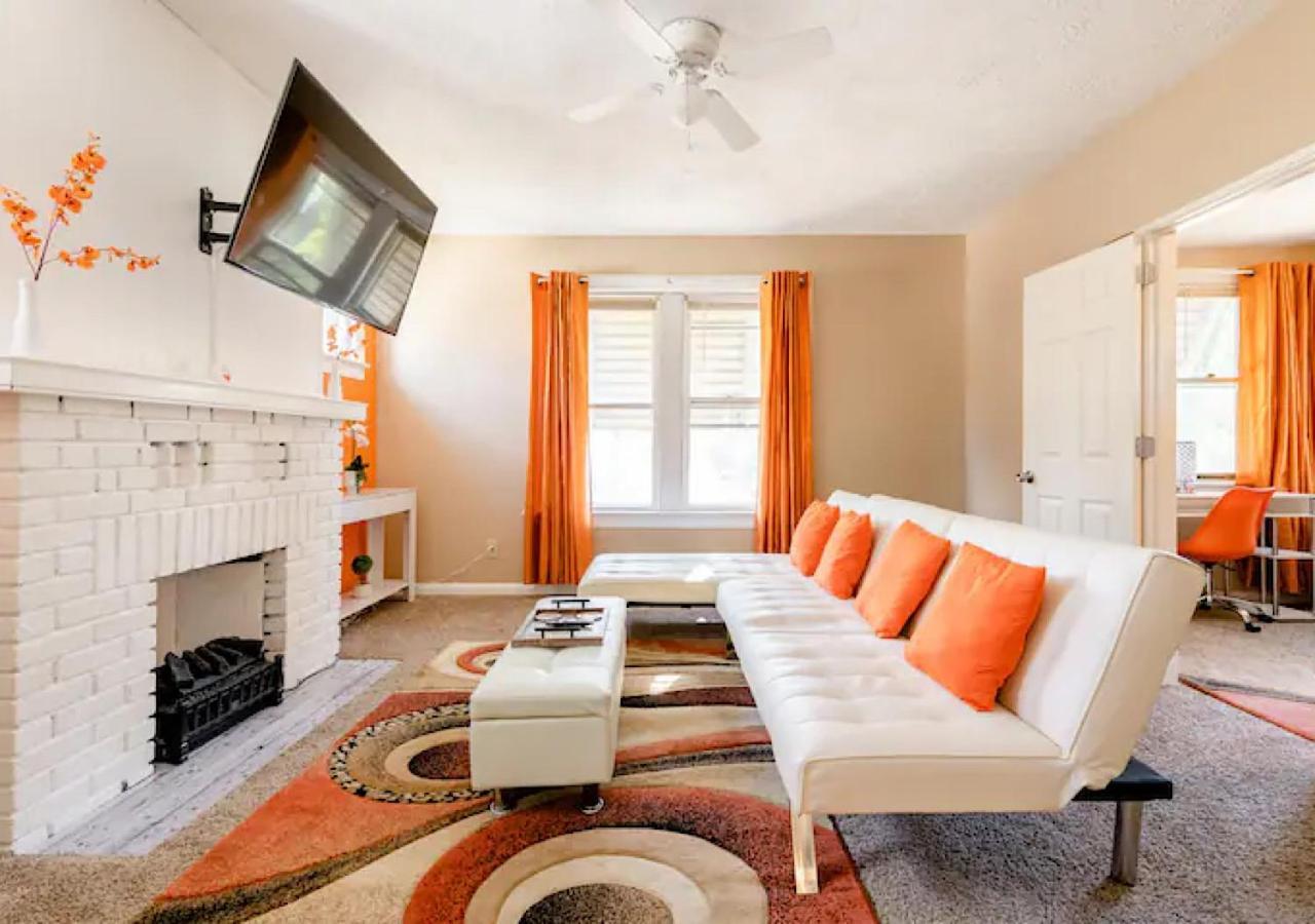 Villa La Naranja Retreat - Cozy Duplex Near Downtown With Parking, 300 Mb Wifi & Self Check In Cleveland Exterior foto