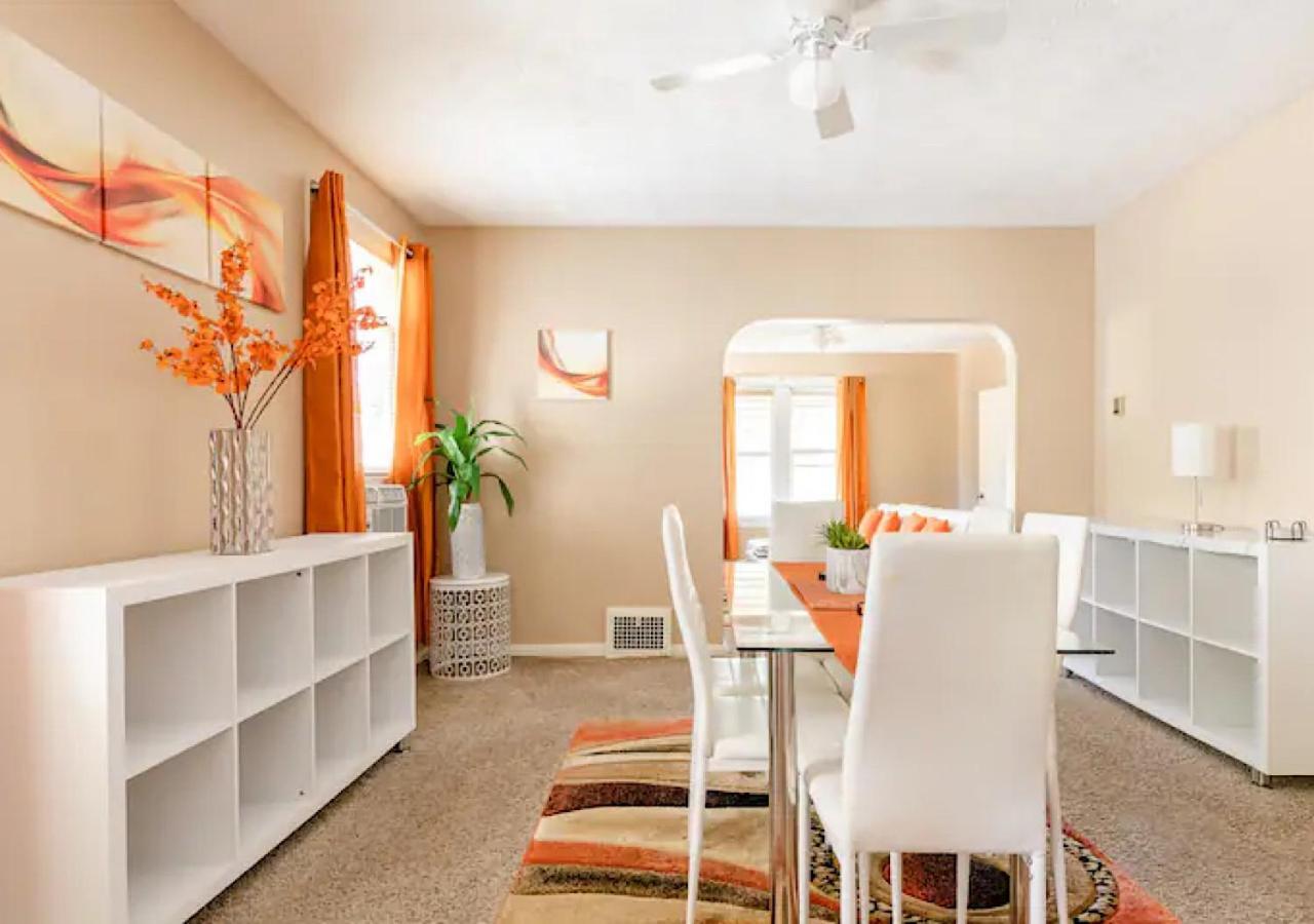 Villa La Naranja Retreat - Cozy Duplex Near Downtown With Parking, 300 Mb Wifi & Self Check In Cleveland Exterior foto