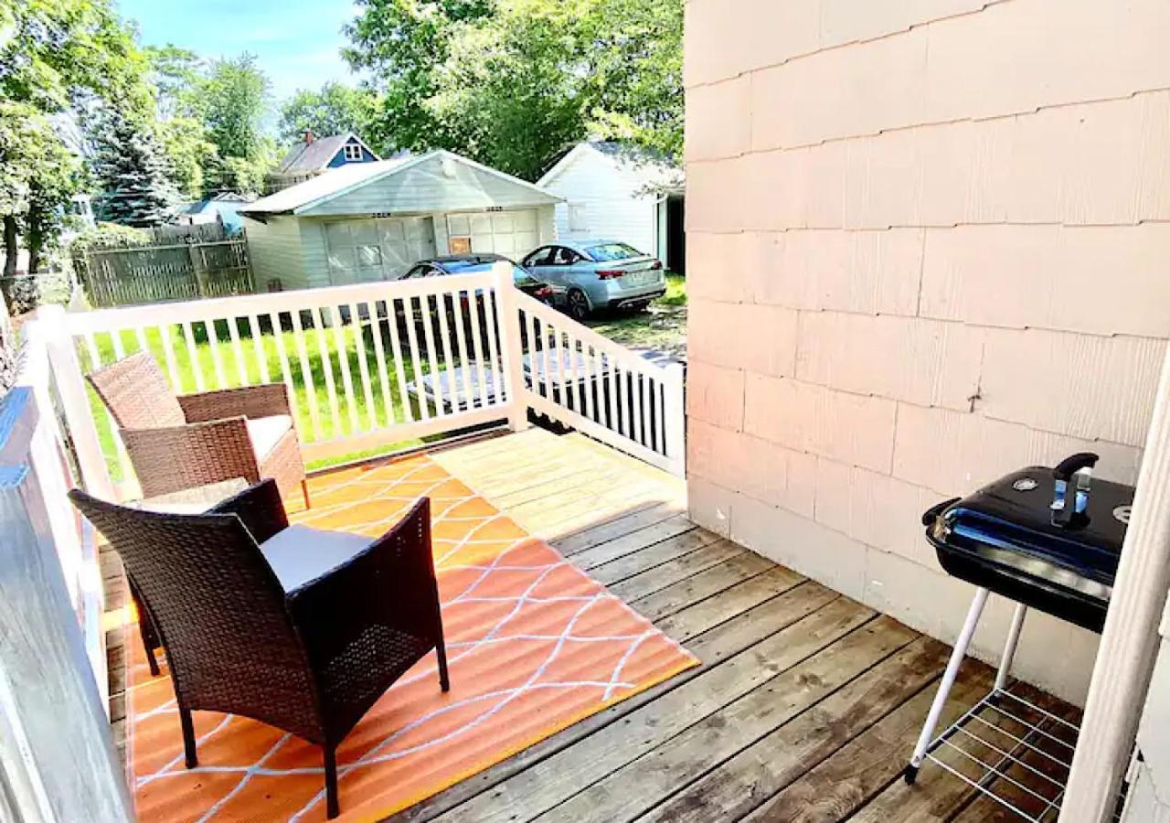 Villa La Naranja Retreat - Cozy Duplex Near Downtown With Parking, 300 Mb Wifi & Self Check In Cleveland Exterior foto