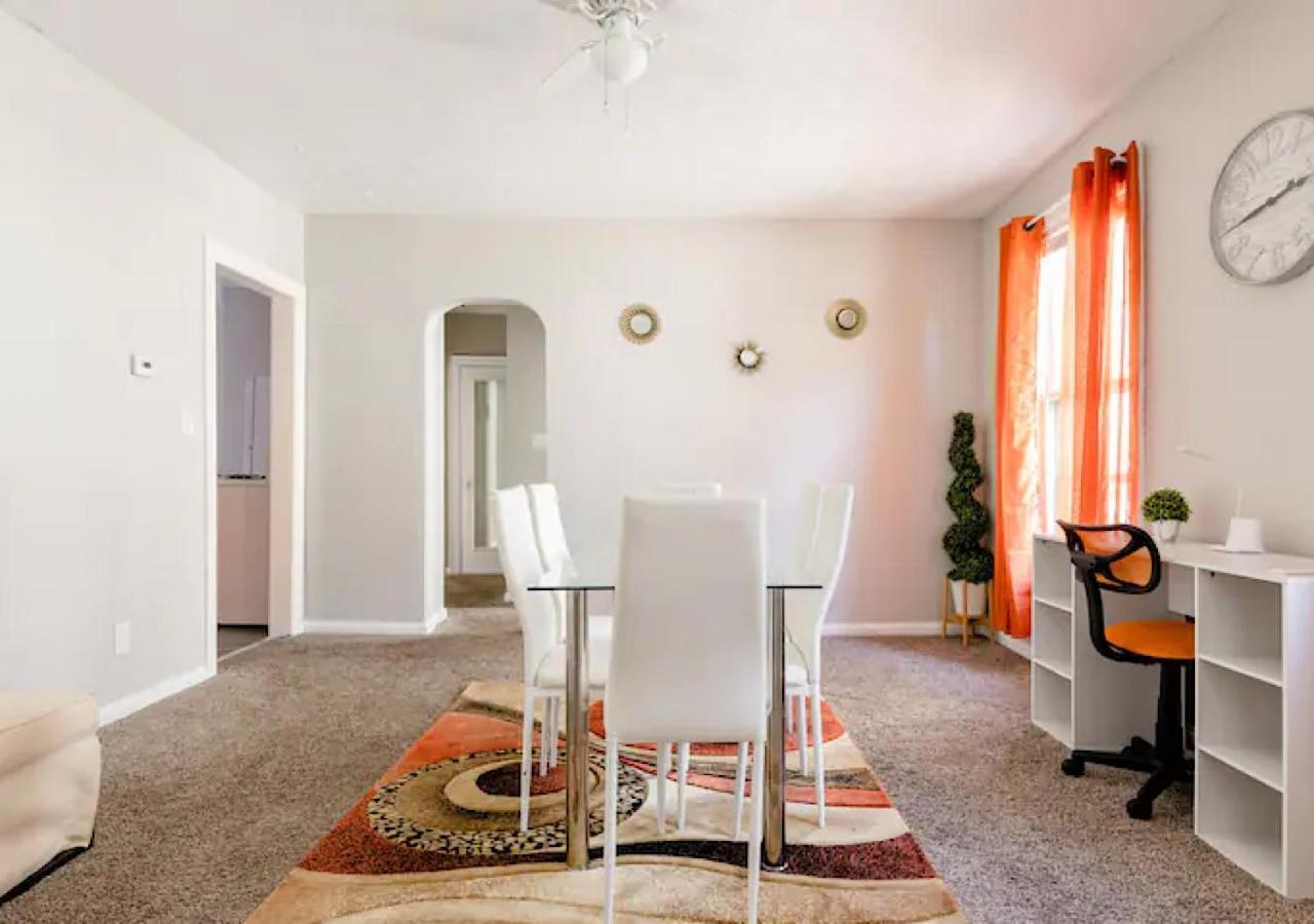Villa La Naranja Retreat - Cozy Duplex Near Downtown With Parking, 300 Mb Wifi & Self Check In Cleveland Exterior foto