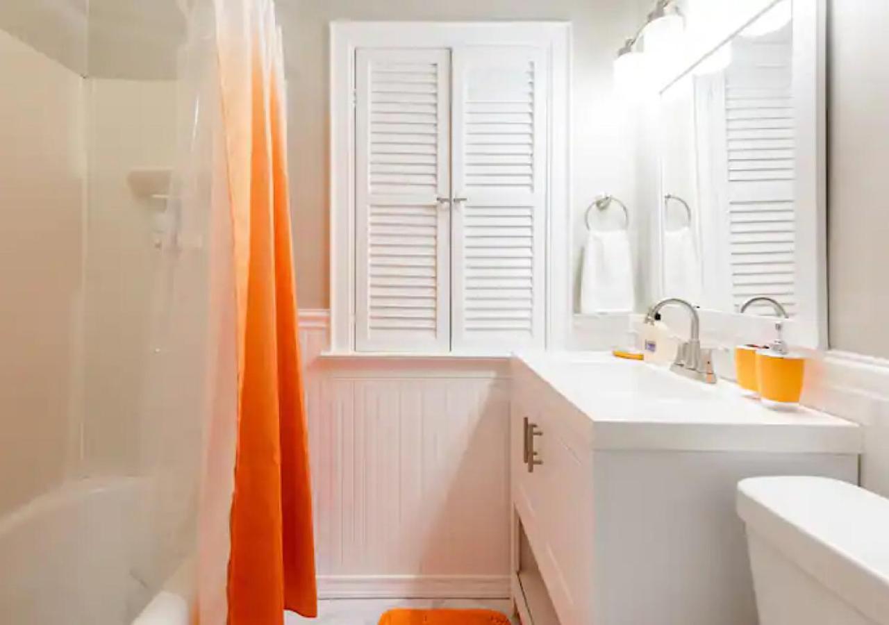 Villa La Naranja Retreat - Cozy Duplex Near Downtown With Parking, 300 Mb Wifi & Self Check In Cleveland Exterior foto