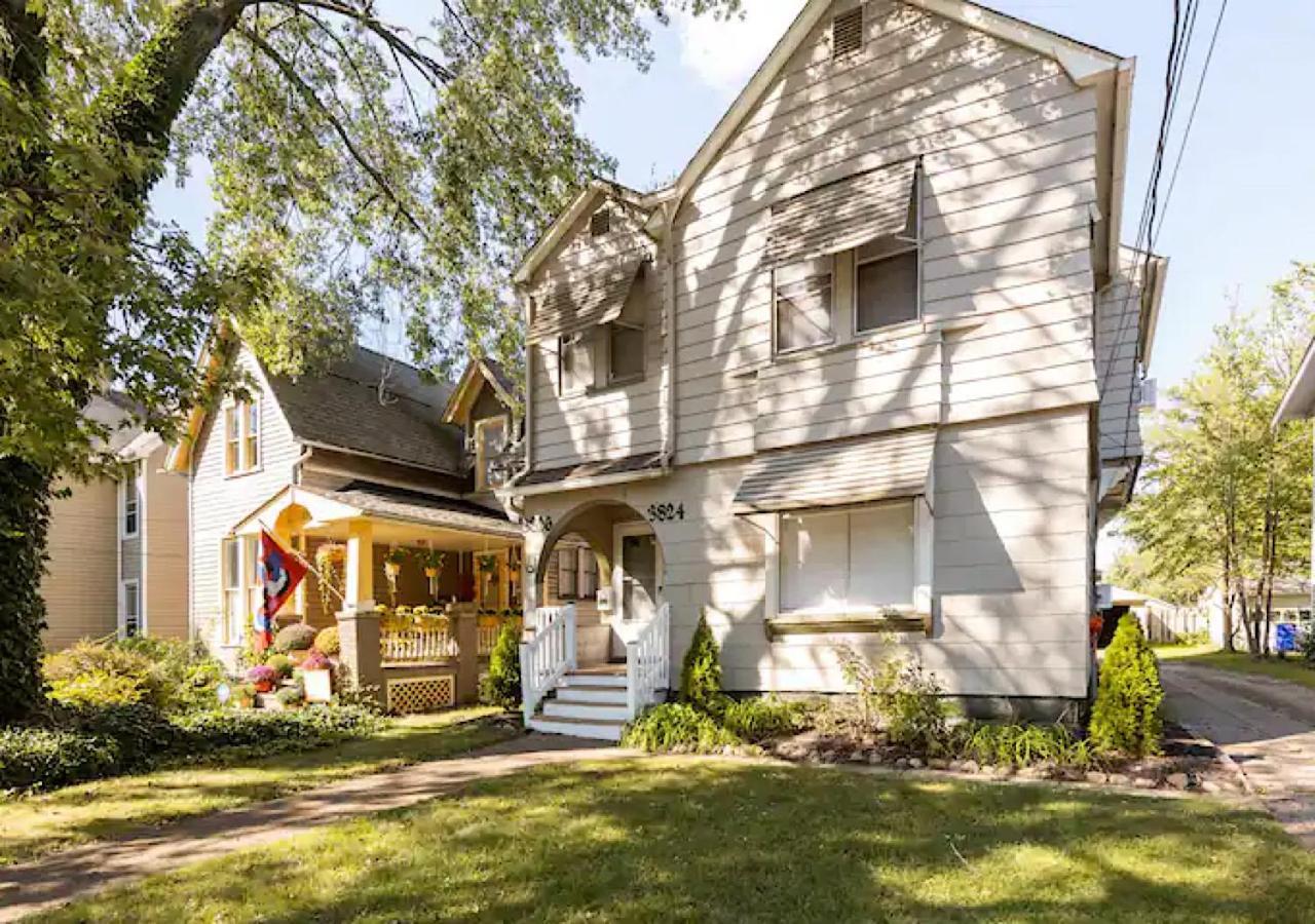 Villa La Naranja Retreat - Cozy Duplex Near Downtown With Parking, 300 Mb Wifi & Self Check In Cleveland Exterior foto