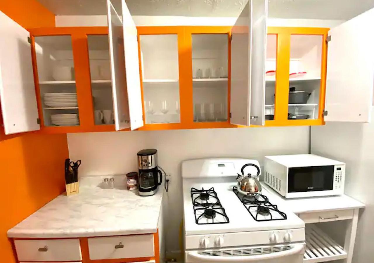 Villa La Naranja Retreat - Cozy Duplex Near Downtown With Parking, 300 Mb Wifi & Self Check In Cleveland Exterior foto